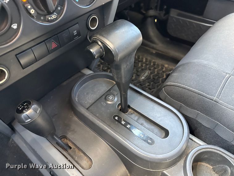 image for item DX5757 2007 Jeep Wrangler flatbed pickup truck