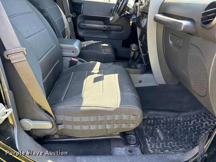 image for item DX5757 2007 Jeep Wrangler flatbed pickup truck