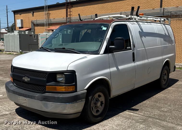 image for item DX5758 2007 Chevrolet Express 1500 van