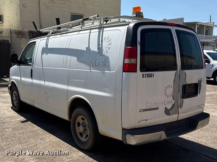 image for item DX5758 2007 Chevrolet Express 1500 van