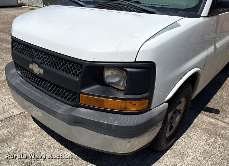 image for item DX5758 2007 Chevrolet Express 1500 van