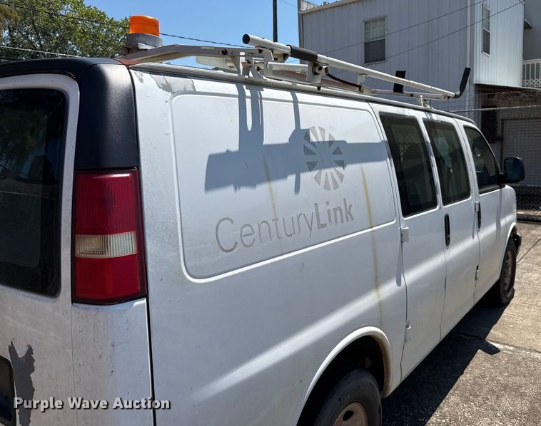 image for item DX5758 2007 Chevrolet Express 1500 van