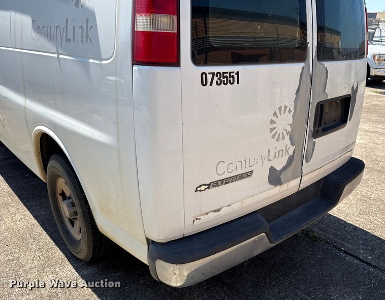 image for item DX5758 2007 Chevrolet Express 1500 van