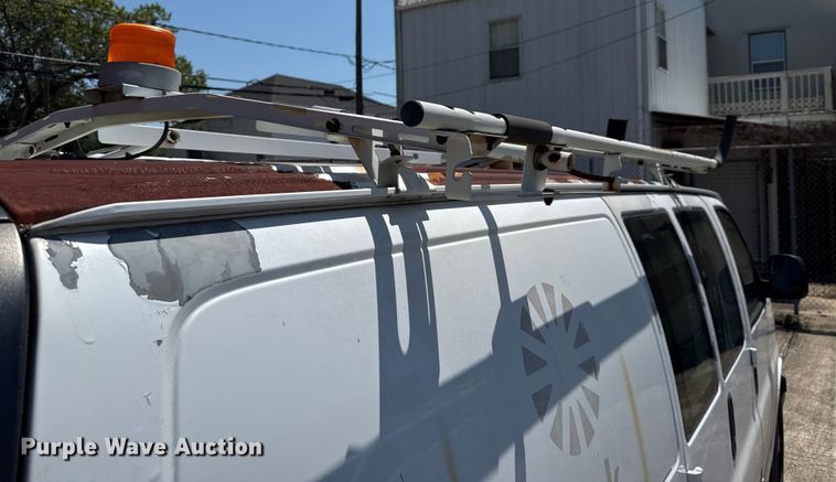 image for item DX5758 2007 Chevrolet Express 1500 van