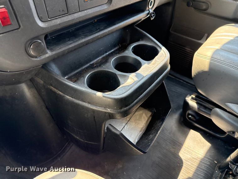 image for item DX5758 2007 Chevrolet Express 1500 van