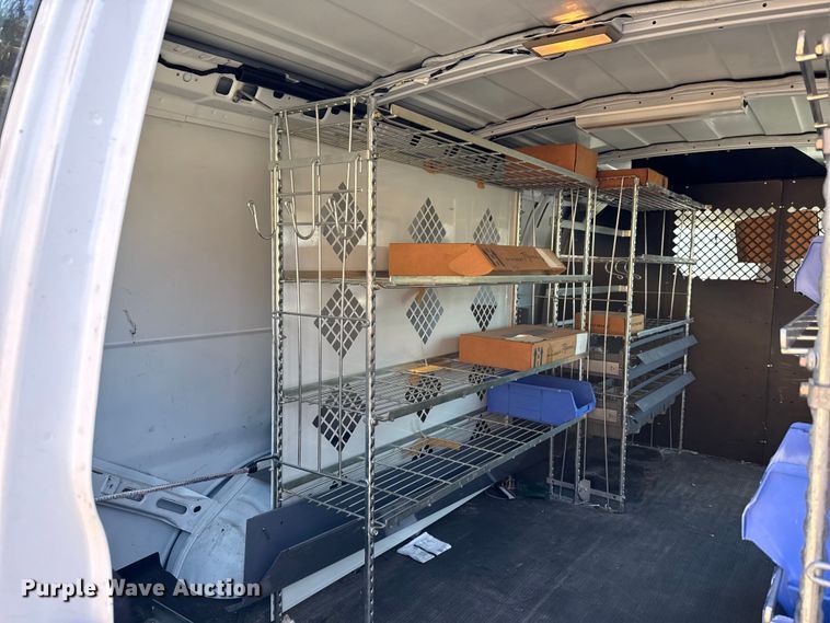 image for item DX5758 2007 Chevrolet Express 1500 van