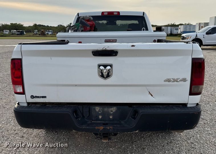 image for item DX5760 2019 RAM 1500 pickup truck