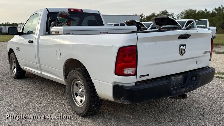 image for item DX5760 2019 RAM 1500 pickup truck