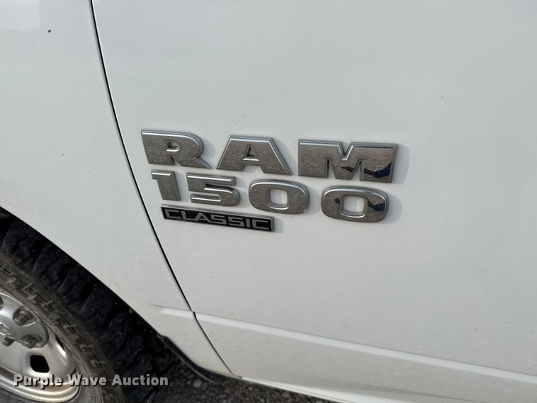 image for item DX5760 2019 RAM 1500 pickup truck
