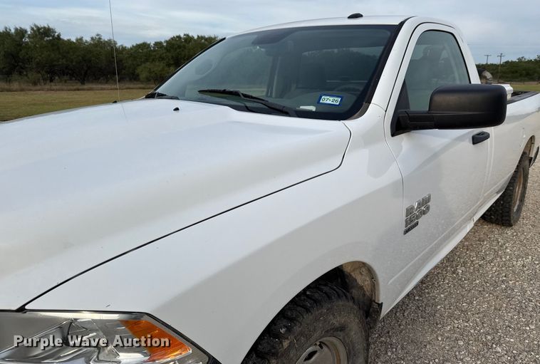 image for item DX5760 2019 RAM 1500 pickup truck