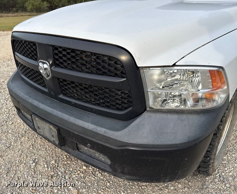 image for item DX5760 2019 RAM 1500 pickup truck