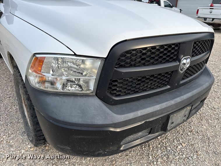 image for item DX5760 2019 RAM 1500 pickup truck