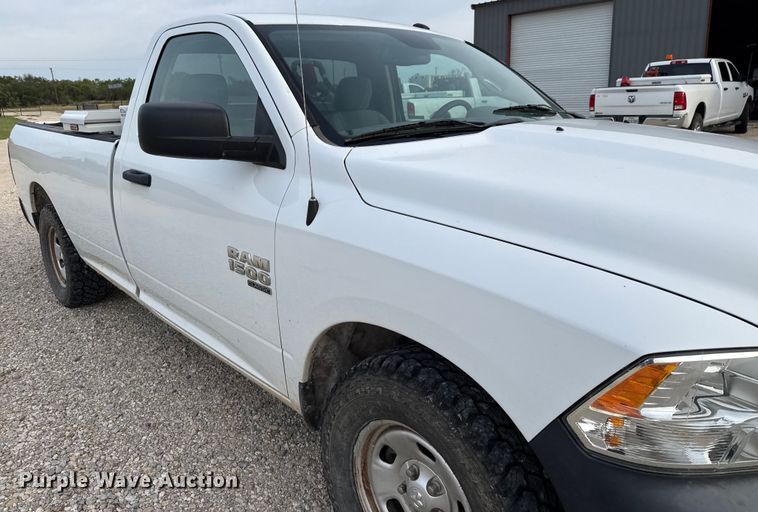 image for item DX5760 2019 RAM 1500 pickup truck