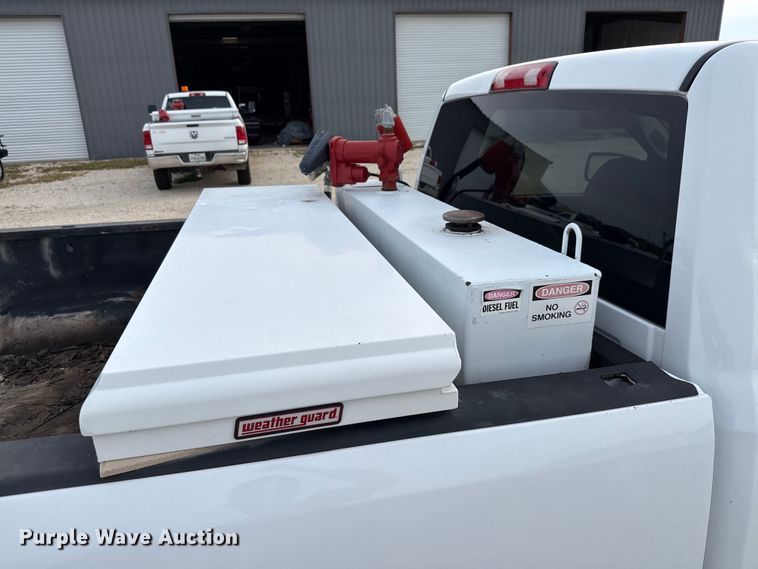 image for item DX5760 2019 RAM 1500 pickup truck