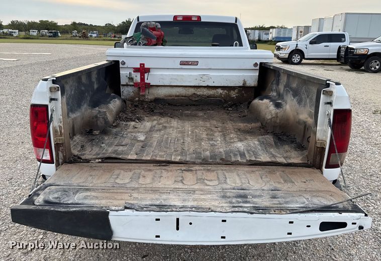 image for item DX5760 2019 RAM 1500 pickup truck