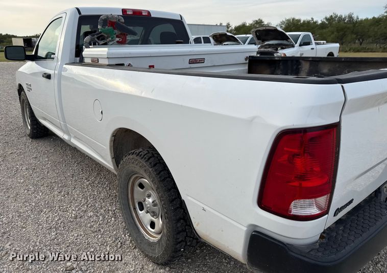 image for item DX5760 2019 RAM 1500 pickup truck