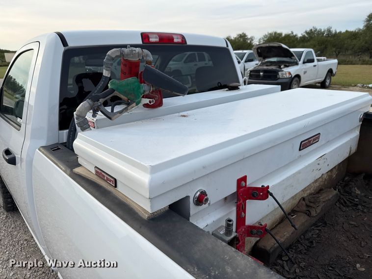 image for item DX5760 2019 RAM 1500 pickup truck