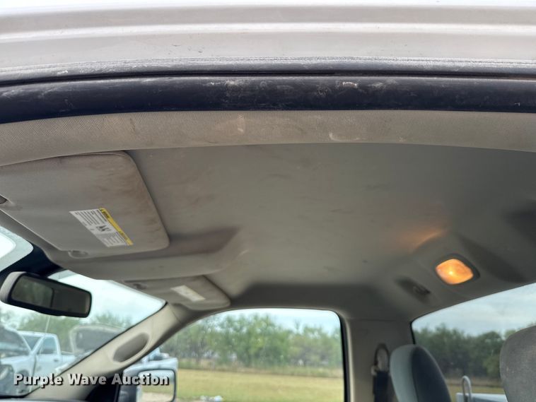 image for item DX5760 2019 RAM 1500 pickup truck