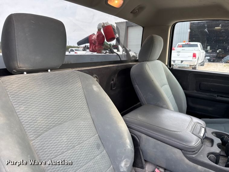 image for item DX5760 2019 RAM 1500 pickup truck