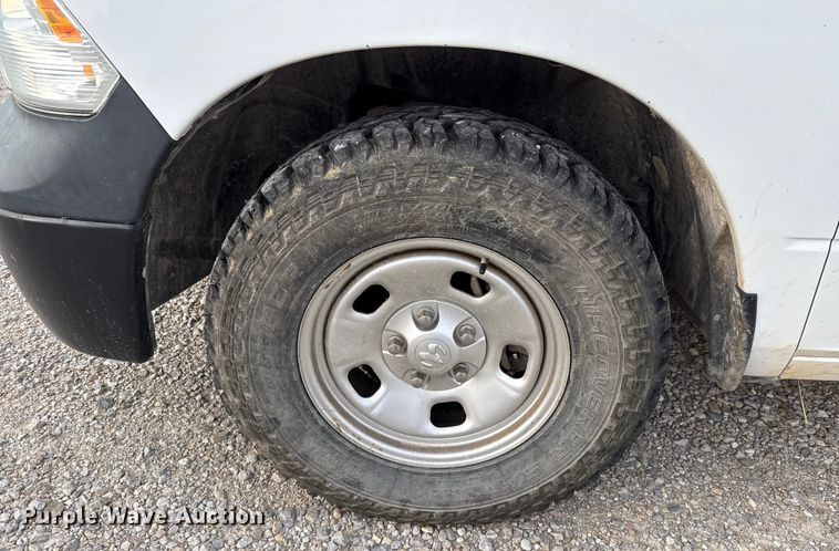 image for item DX5760 2019 RAM 1500 pickup truck