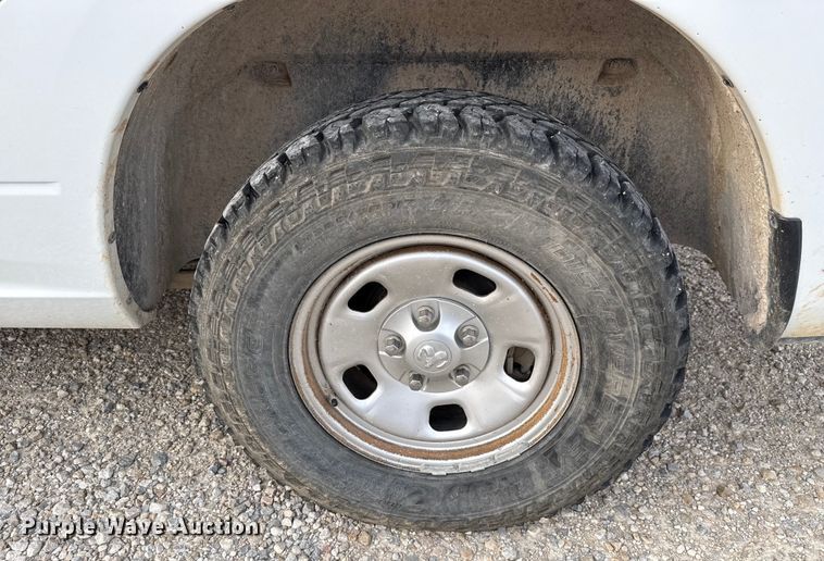 image for item DX5760 2019 RAM 1500 pickup truck