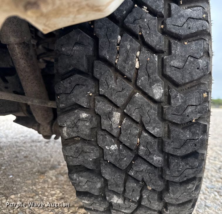 image for item DX5760 2019 RAM 1500 pickup truck