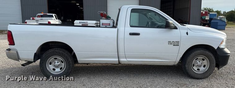 image for item DX5761 2019 RAM 1500 pickup truck