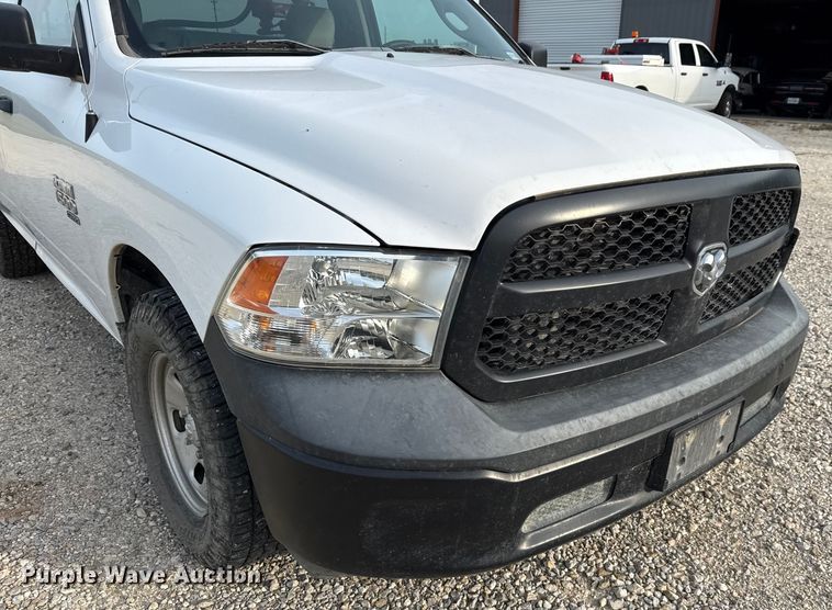 image for item DX5761 2019 RAM 1500 pickup truck