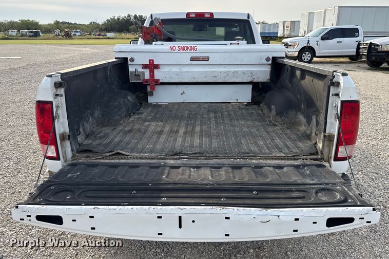 image for item DX5761 2019 RAM 1500 pickup truck