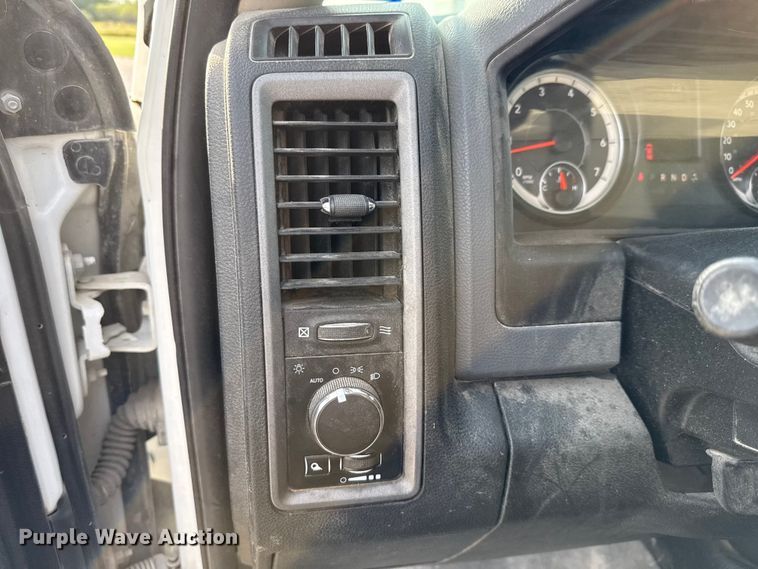 image for item DX5761 2019 RAM 1500 pickup truck