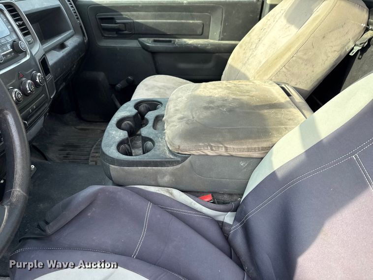 image for item DX5761 2019 RAM 1500 pickup truck