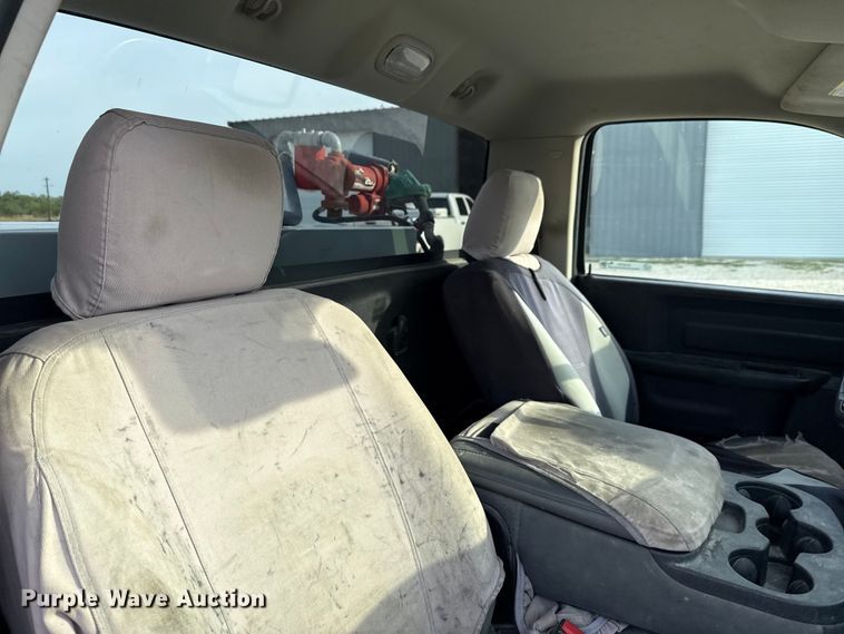 image for item DX5761 2019 RAM 1500 pickup truck