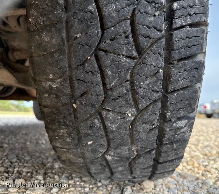 image for item DX5761 2019 RAM 1500 pickup truck