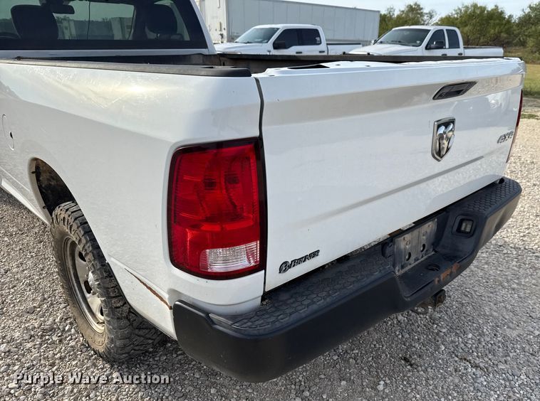 image for item DX5762 2019 RAM 1500 pickup truck