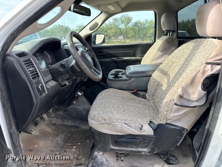 image for item DX5762 2019 RAM 1500 pickup truck