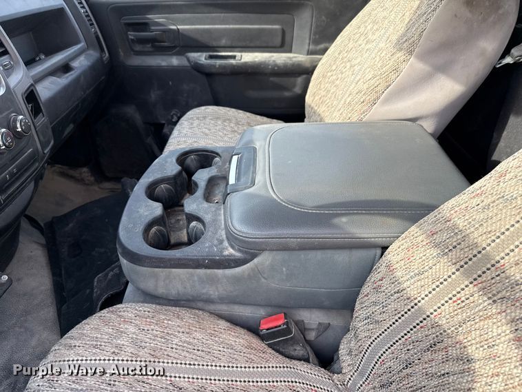 image for item DX5762 2019 RAM 1500 pickup truck