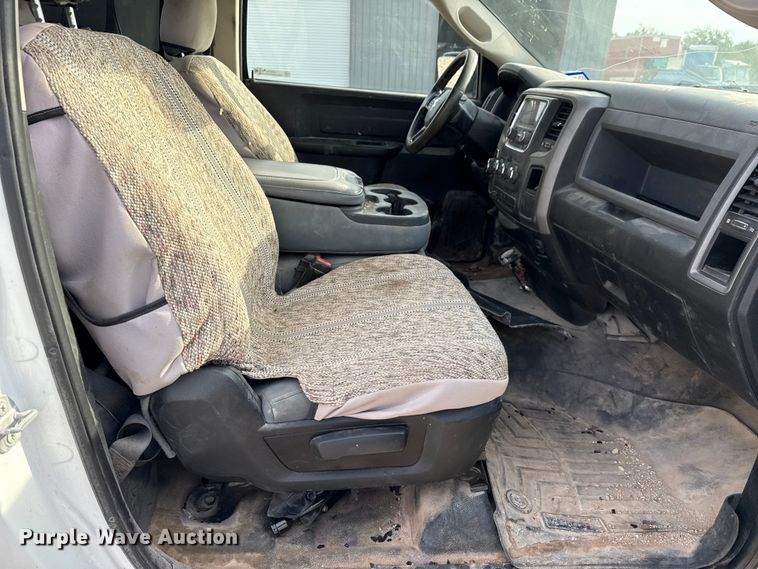 image for item DX5762 2019 RAM 1500 pickup truck