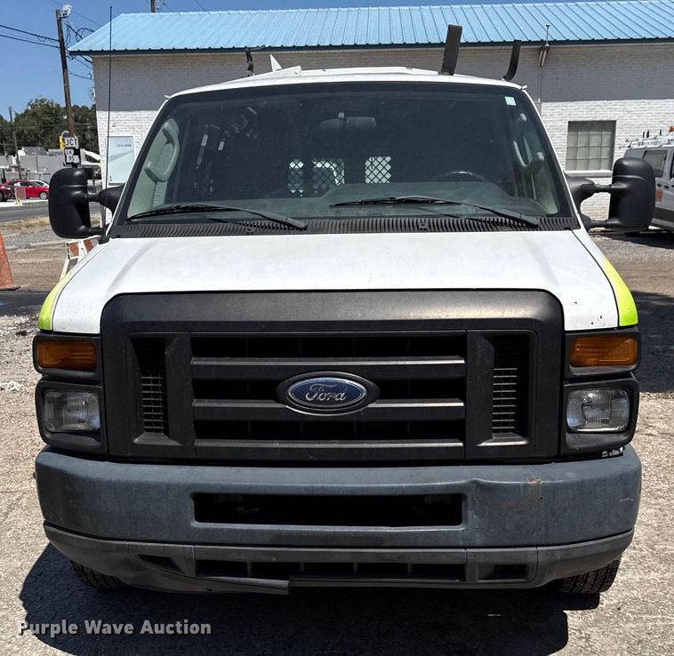 image for item DX5764 2009 Ford E150 van