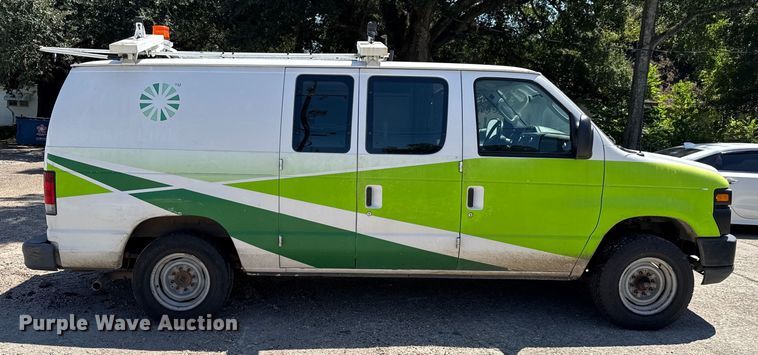 image for item DX5764 2009 Ford E150 van