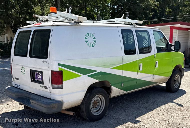 image for item DX5764 2009 Ford E150 van