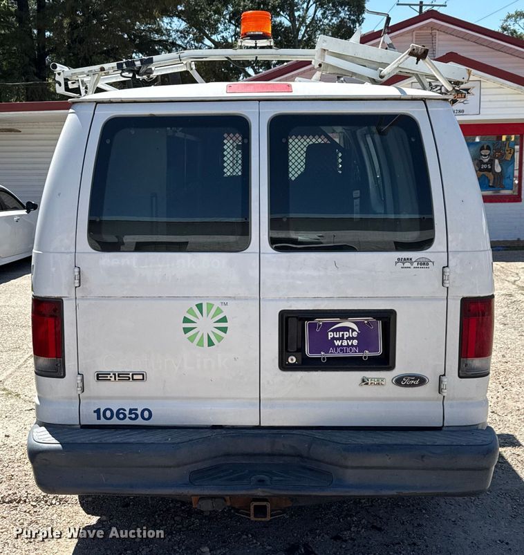 image for item DX5764 2009 Ford E150 van