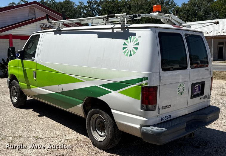 image for item DX5764 2009 Ford E150 van