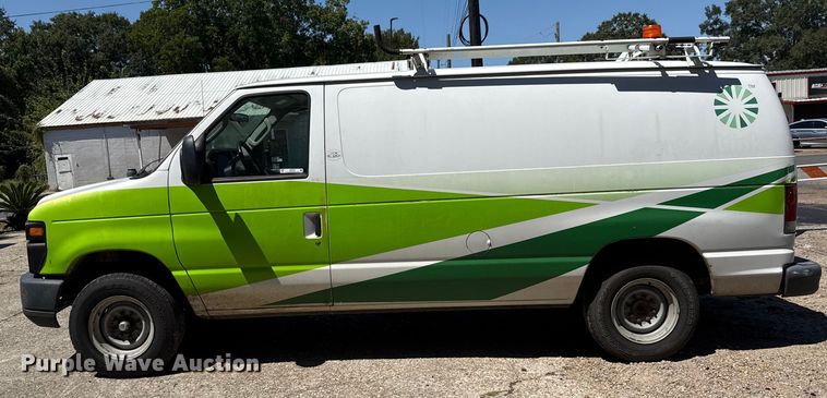 image for item DX5764 2009 Ford E150 van