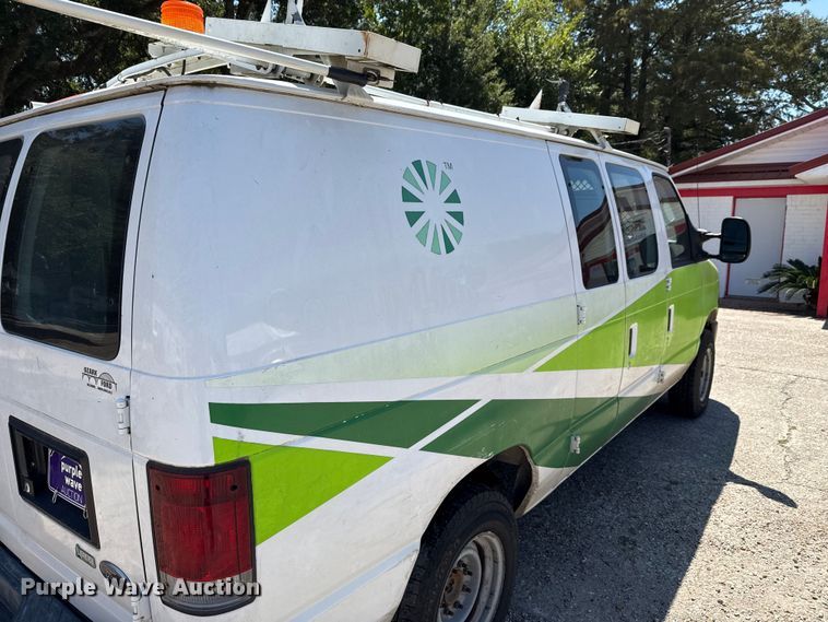 image for item DX5764 2009 Ford E150 van