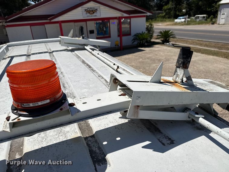 image for item DX5764 2009 Ford E150 van