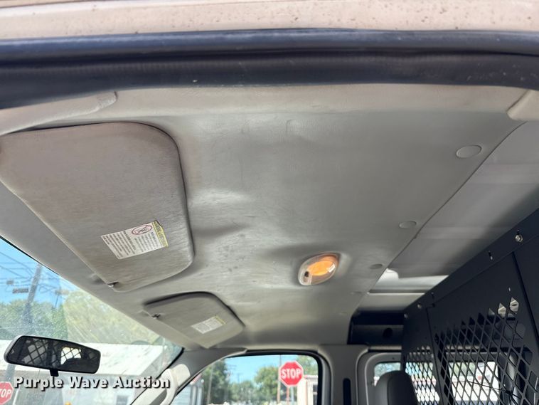 image for item DX5764 2009 Ford E150 van