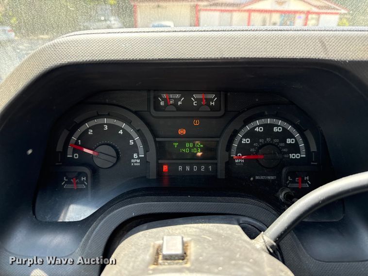 image for item DX5764 2009 Ford E150 van