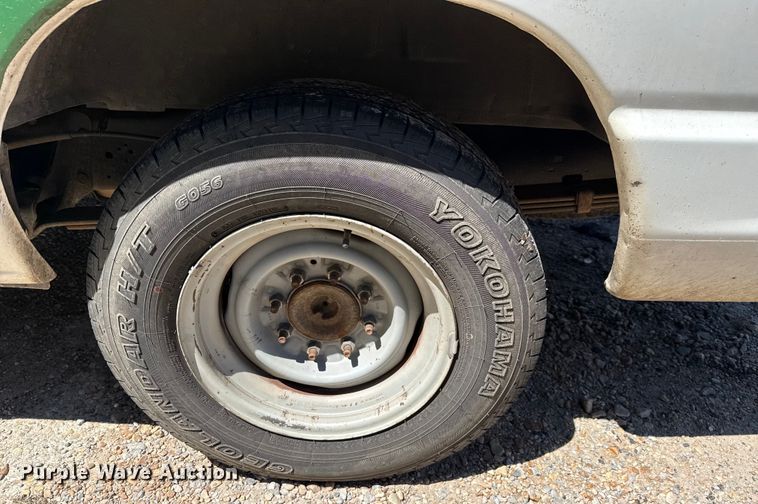 image for item DX5764 2009 Ford E150 van