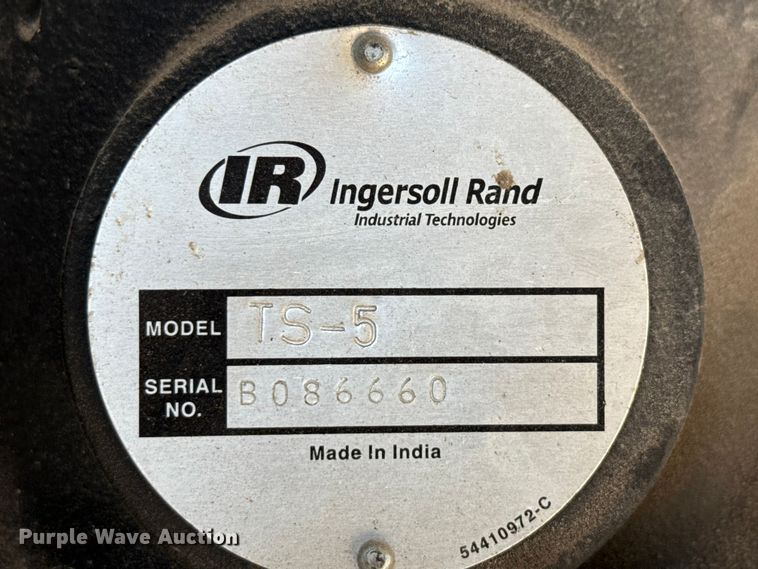 image for item DX5782 Ingersoll Rand TS4N5 air compressor