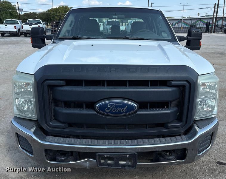 image for item DX5787 2015 Ford F250 Super Duty Crew Cab pickup truck